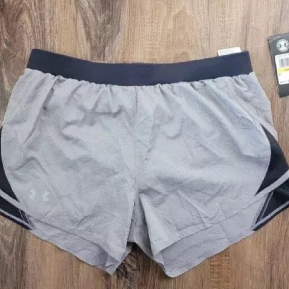 NWT Under Armour Athletic Shorts Medium